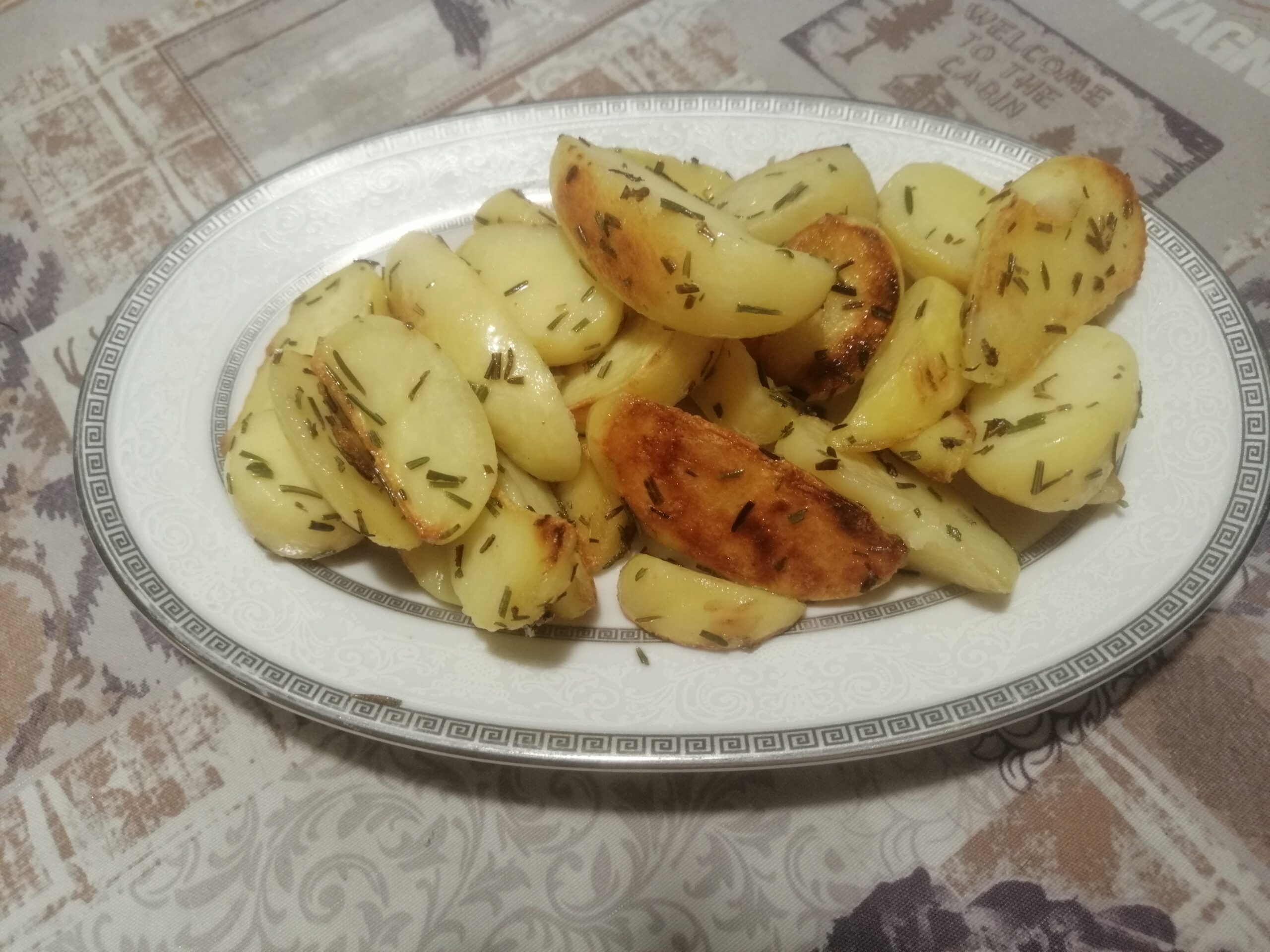 Patate spadellate al rosmarino