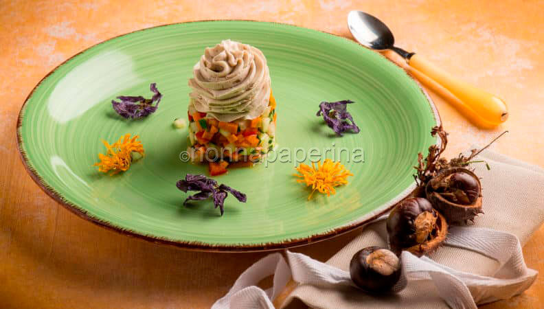 Patè di castagne su tartare di verdure all’aceto di miele, troppo buono