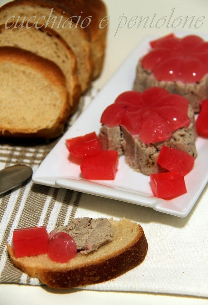 Patè di coniglio con gelatina di ribes per la rubrica cuciniamo con quello che c’è!