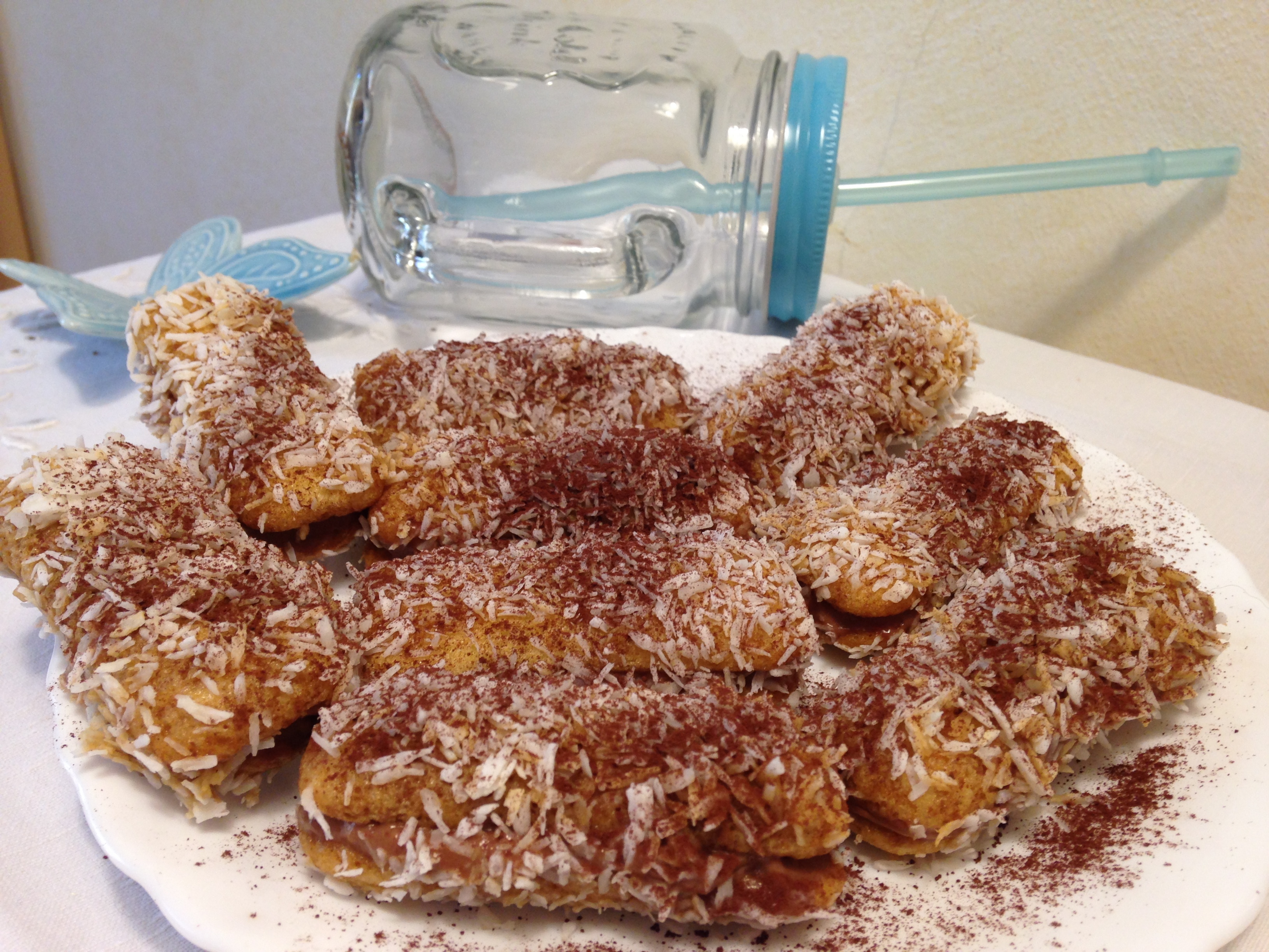 Pavesini al cocco ripieni di crema alla nutella