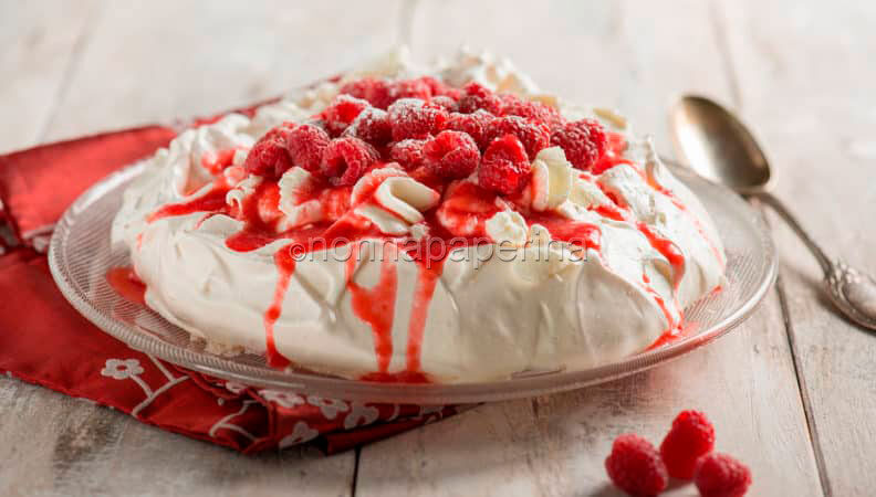 Pavlova al tè chai, una bontà da cucchiaio d’argento!