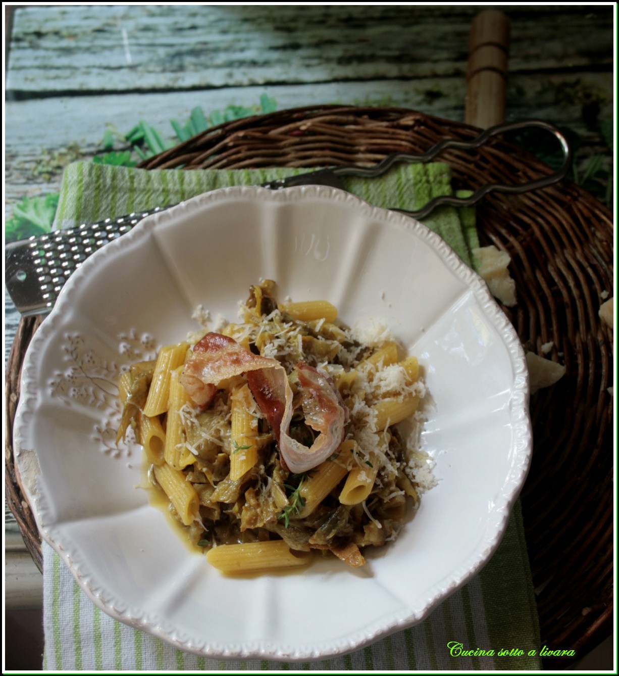 Penne ai carciofi e zafferano con pancetta croccante