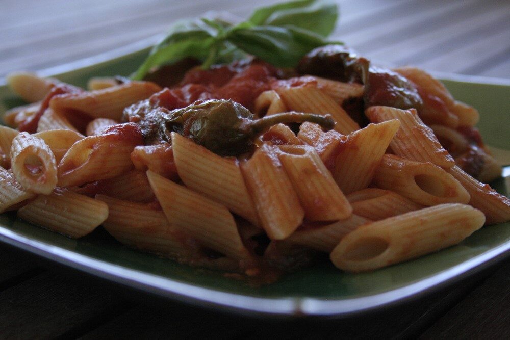 Penne al sugo con friggitelli