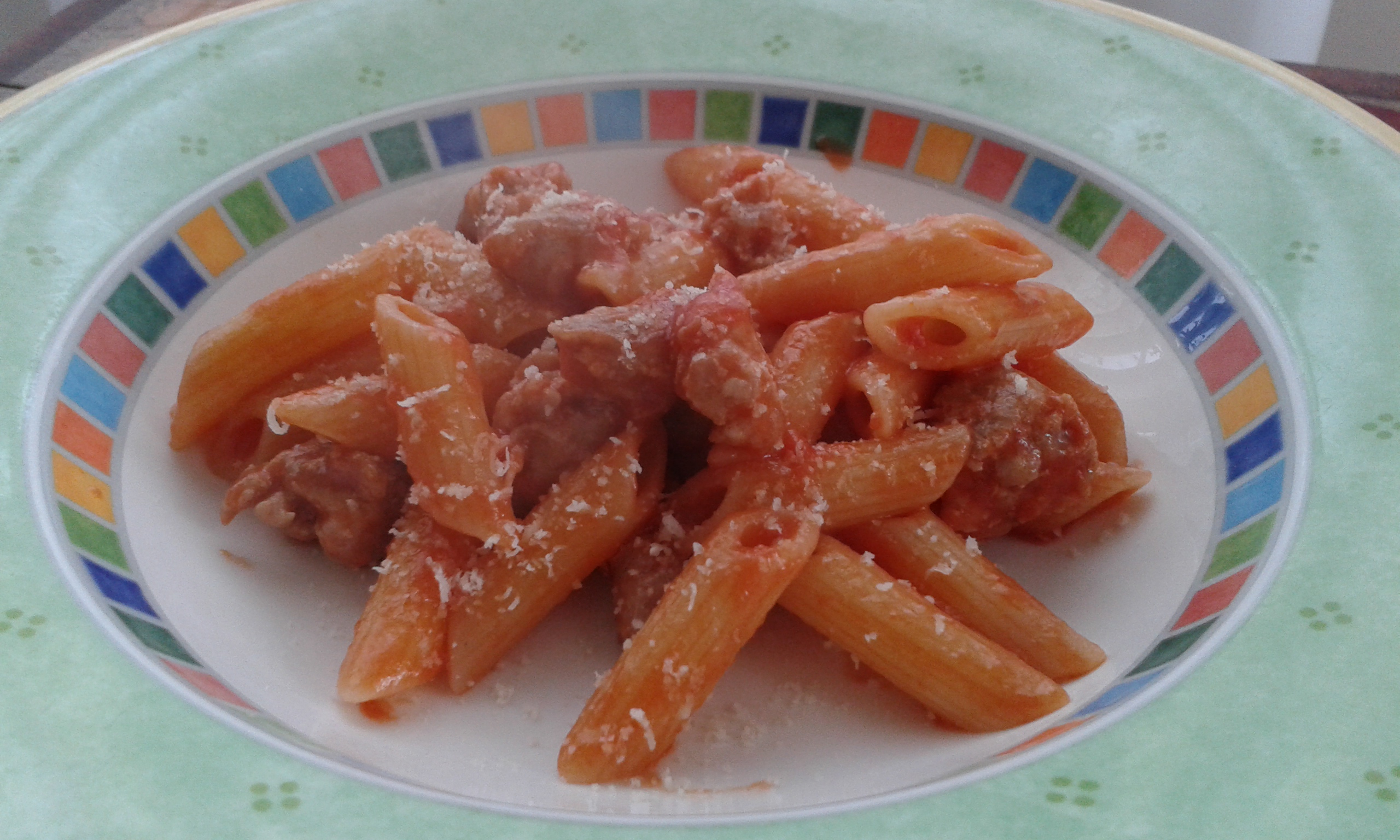 Penne al sugo leggero di luganega