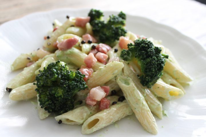 Penne broccoli, ricotta e pancetta