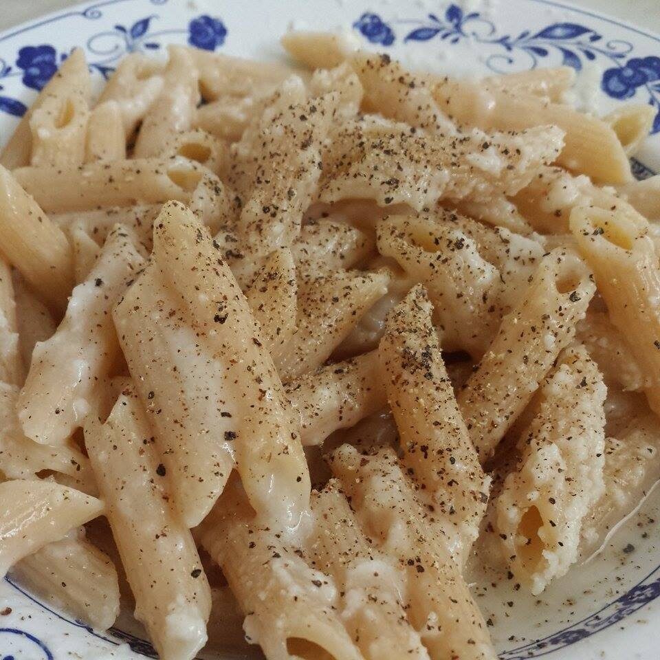 Penne cacio e pepe, ricetta primo semplice
