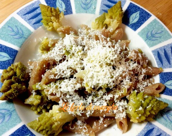 Penne con broccoli e ricotta salata