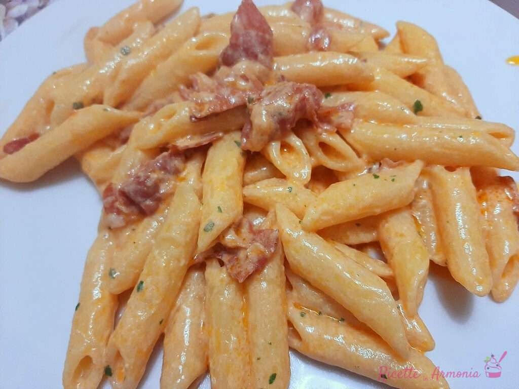 Penne con prosciutto crudo e panna