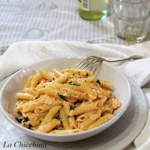 Penne con salmone, panna e vodka