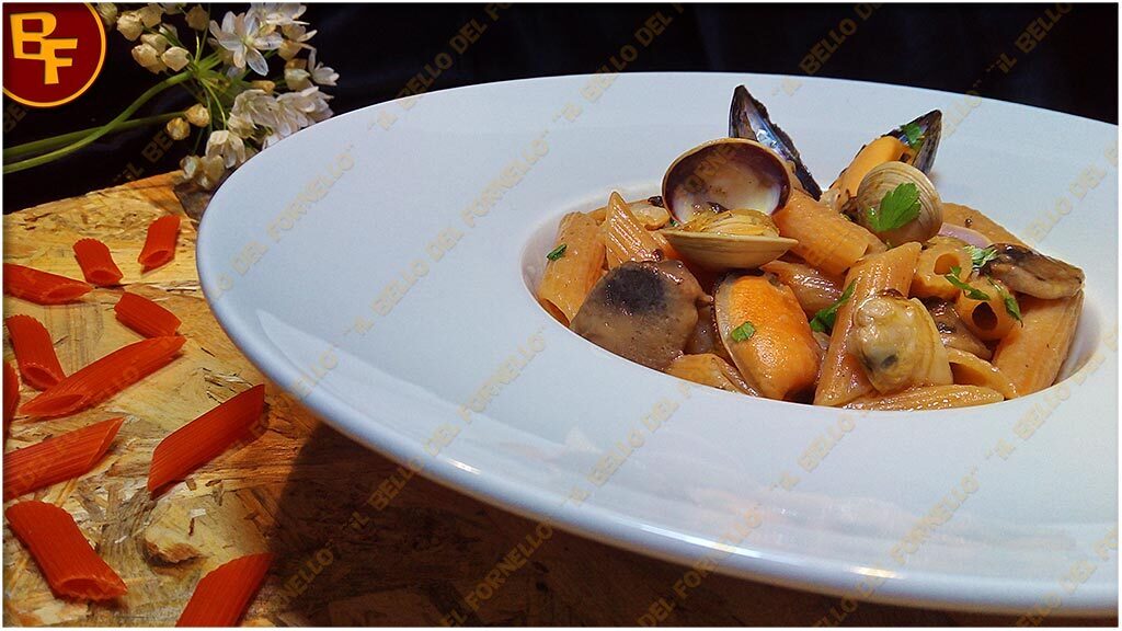 Penne di lenticchie rosse mari e monti