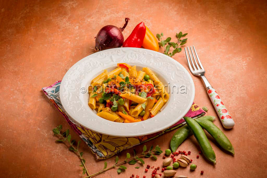 Penne di riso ai tre colori: una gioia per occhi e palato