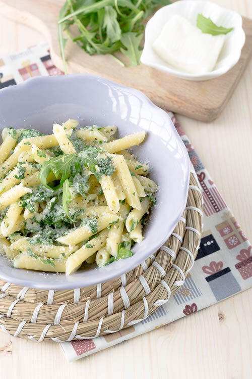Pennette con rucola e stracchino