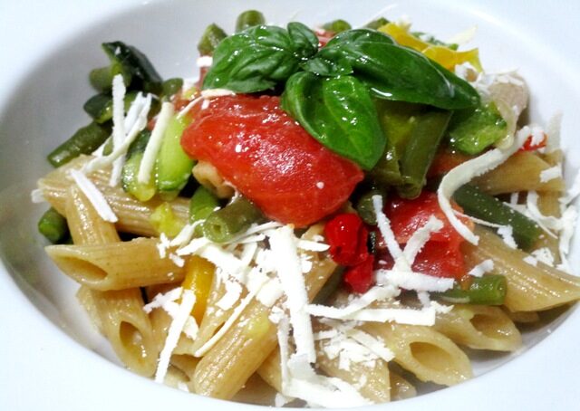 Pennette integrali con verdure