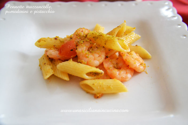 Pennette mazzancolle, pomodorini e pistacchio