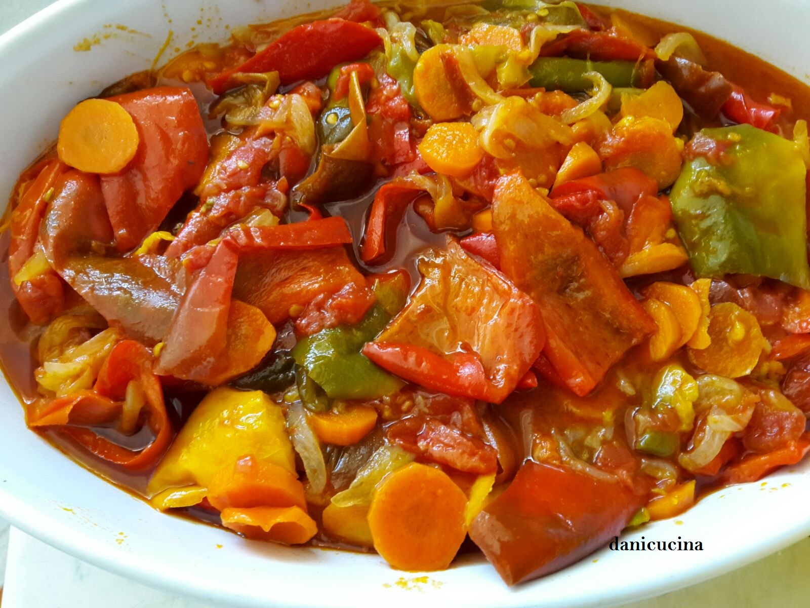 Peperonata – la ricetta per una peperonata perfetta