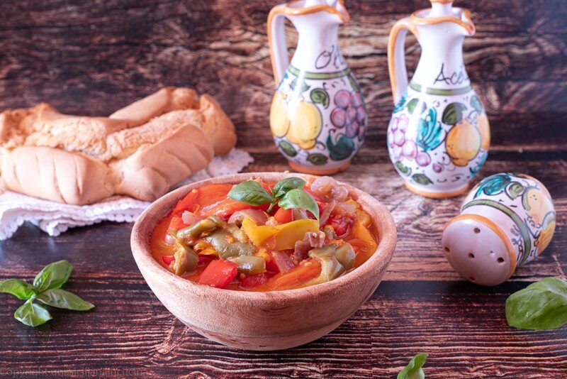 Peperonata siciliana in agrodolce