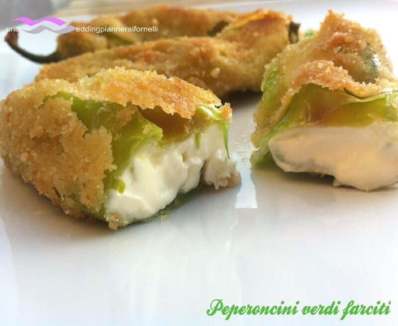 Peperoncini verdi farciti