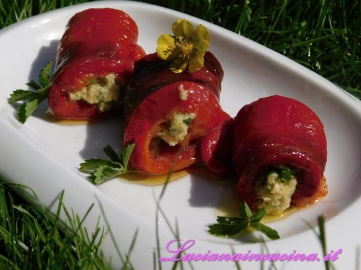 Peperoni farciti alla piemontese