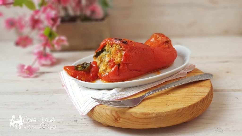 Peperoni ripieni al forno
