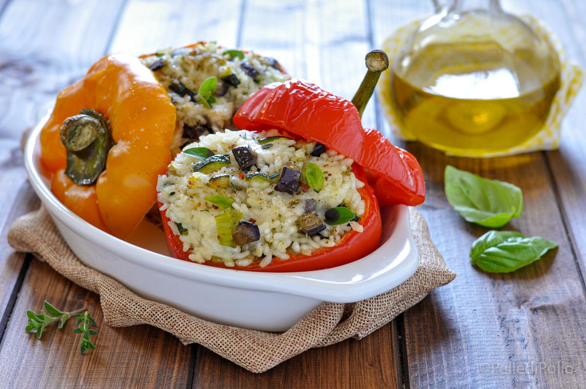 Peperoni ripieni di riso e verdure