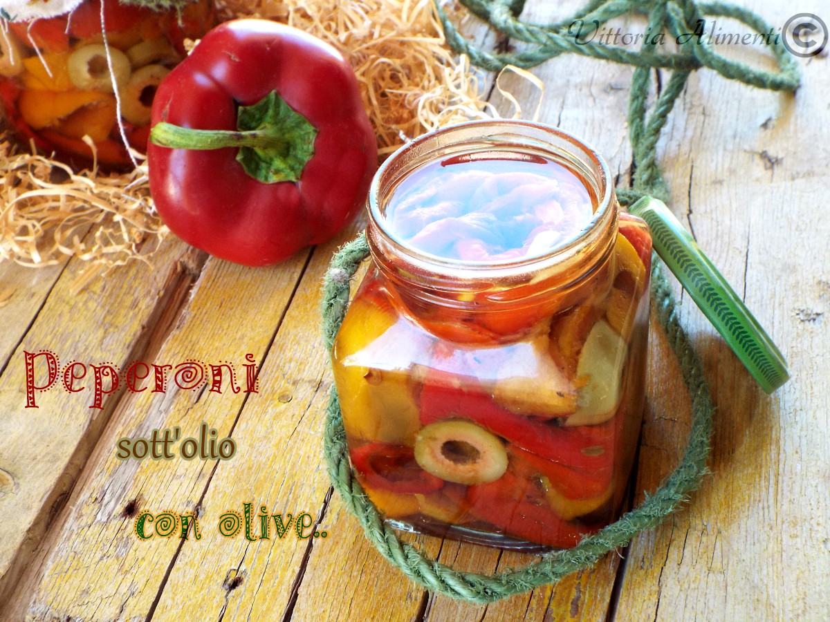 Peperoni sott’olio con olive
