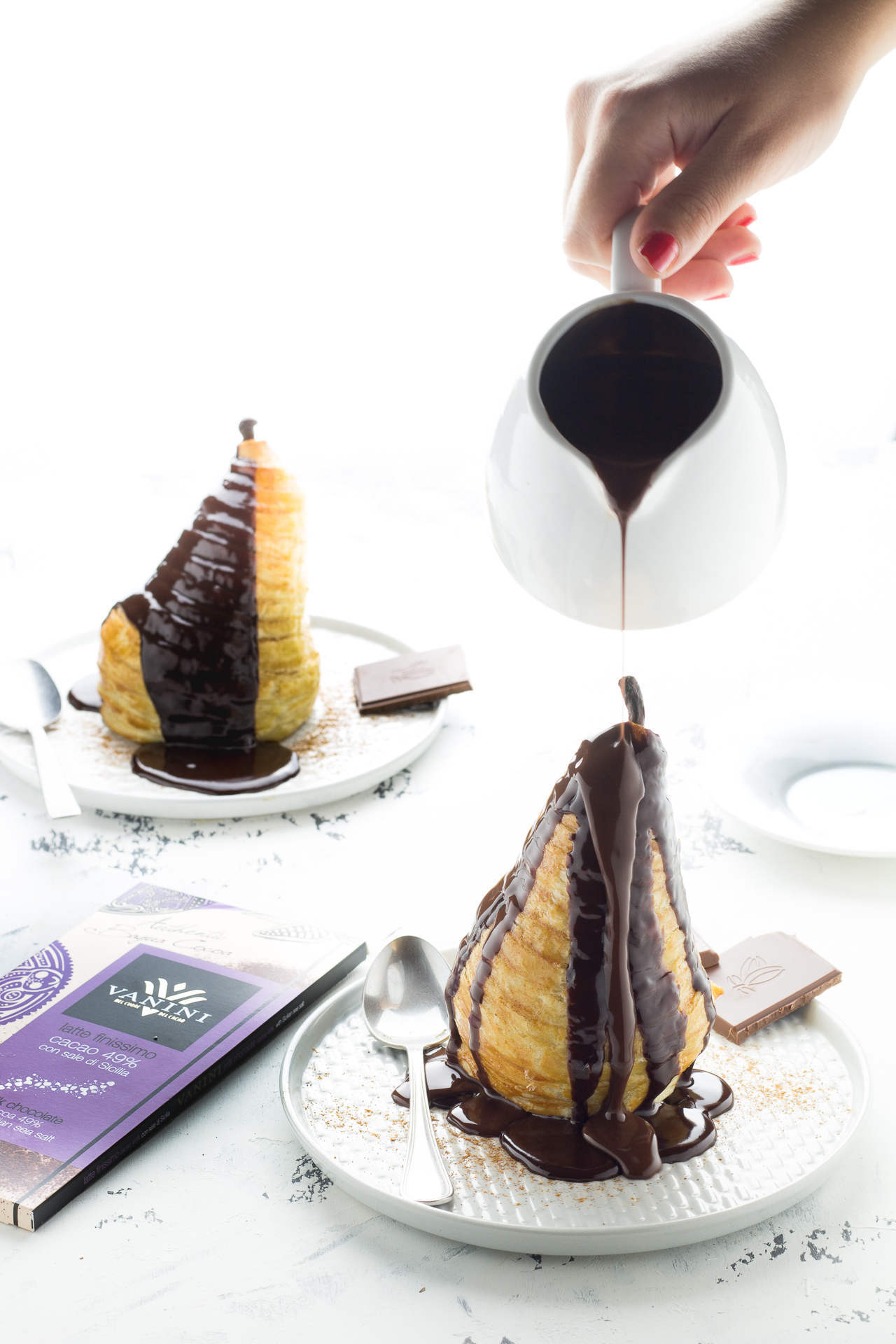 Pere al forno con cannella e cioccolato