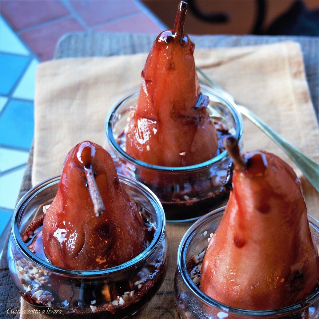 PERE COTTE AL VINO ROSSO E MASCARPONE