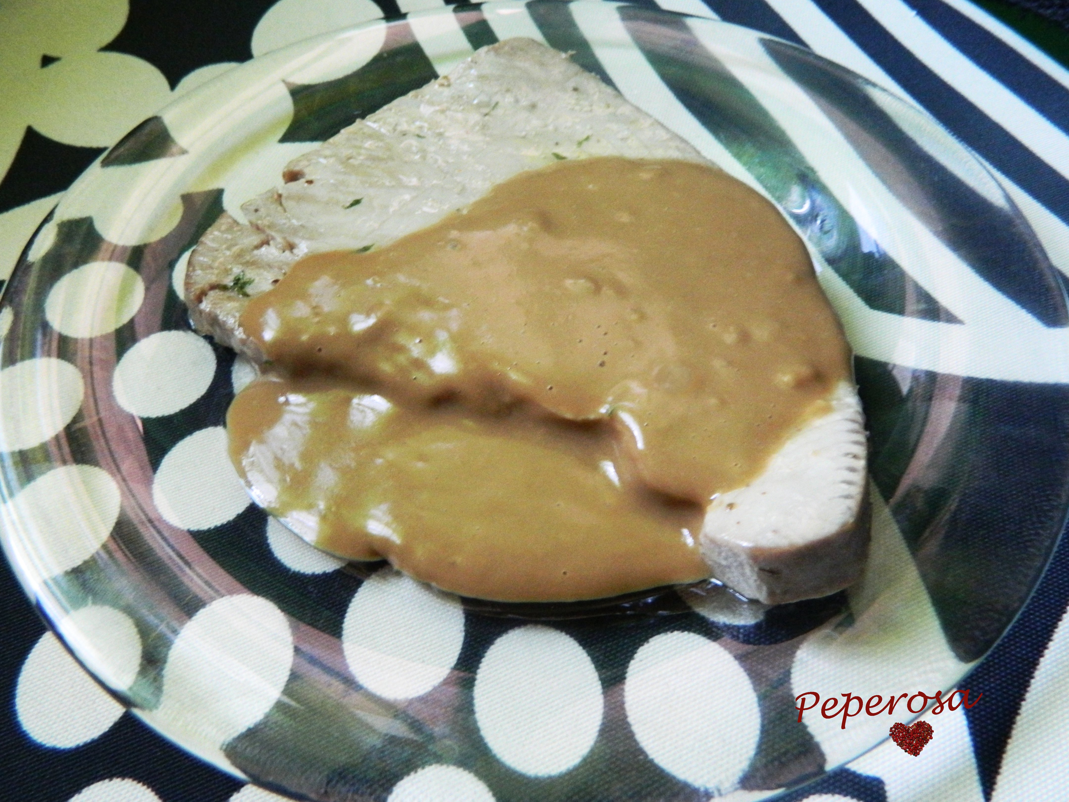 Pesce spada con crema di salsa di soia