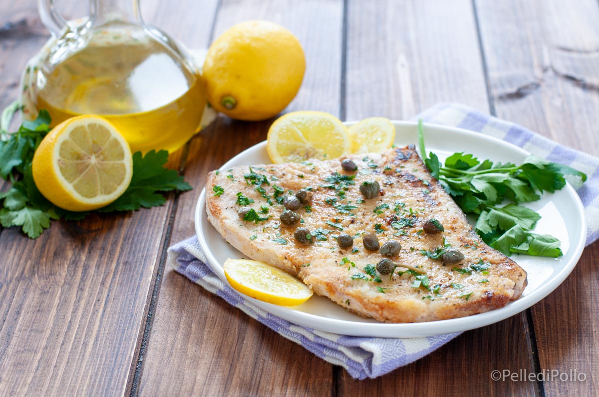 Pesce spada in padella ai capperi e prezzemolo