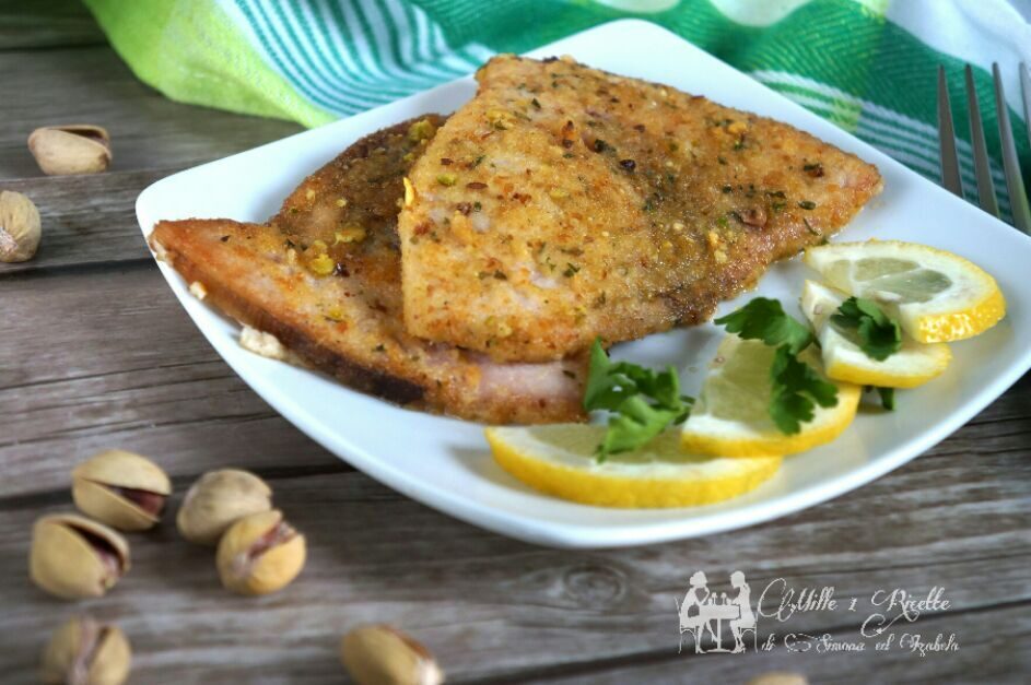 Pesce spada panato nel pistacchio