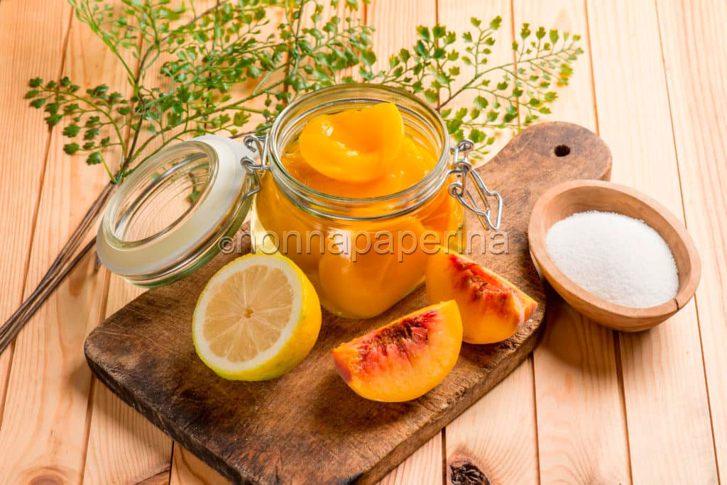 Pesche sciroppate: una dolce leccornia per tutti!