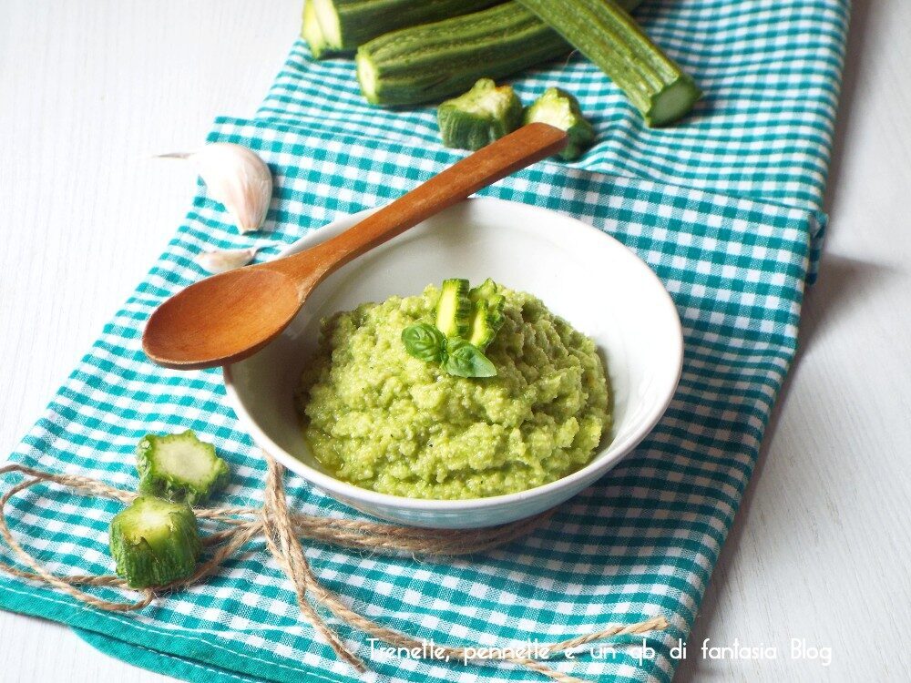 Pesto con scarti di zucchine