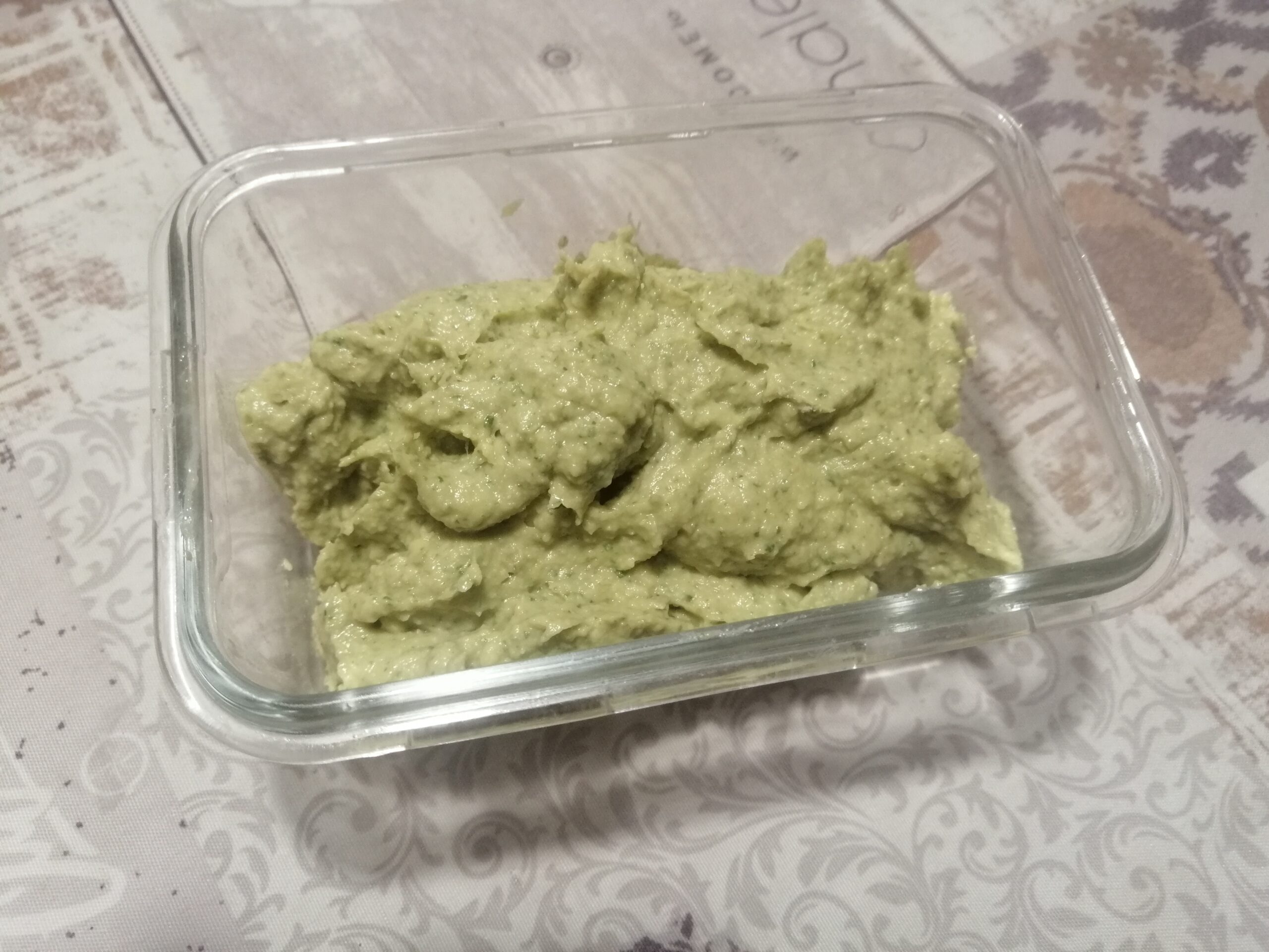 Pesto di avocado
