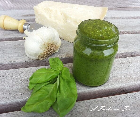 Pesto di basilico genovese