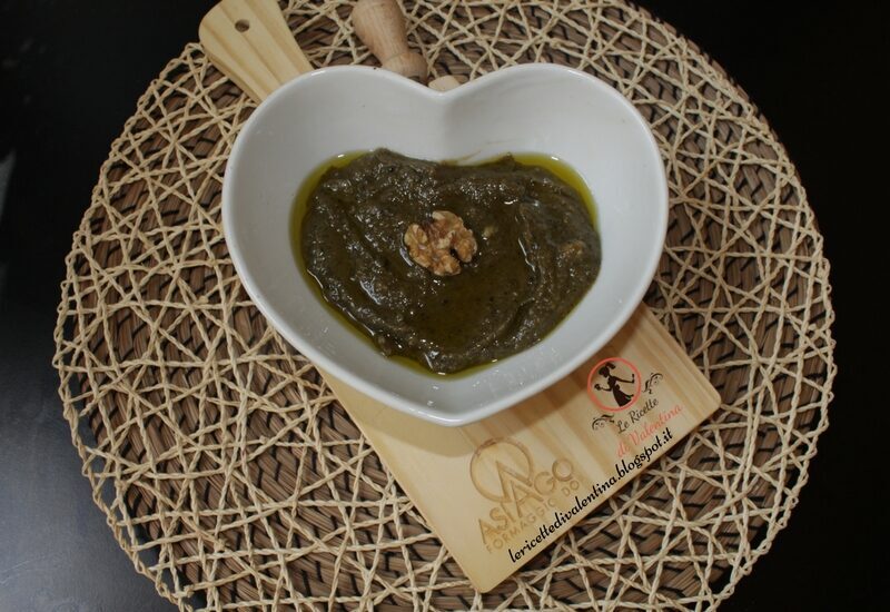 Pesto di basilico viola, noci e asiago dop stagionato