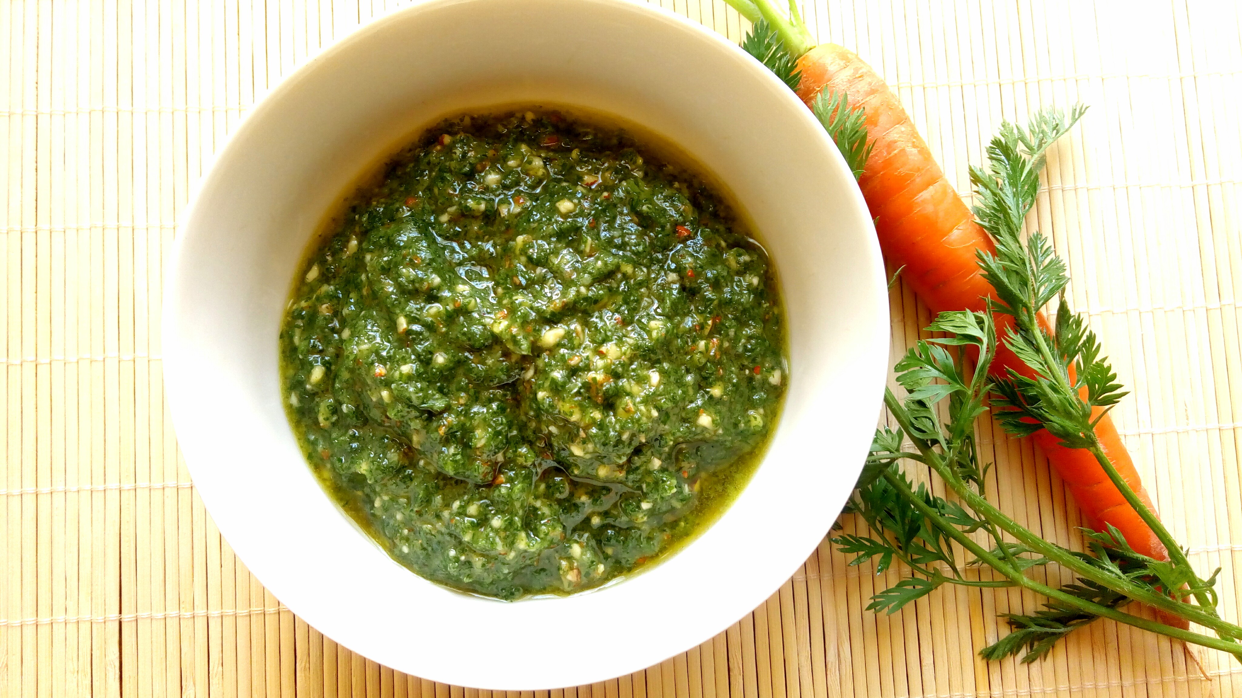 PESTO DI FOGLIE DI CAROTA