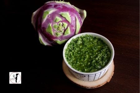 Pesto di foglie di cavolo rapa con noci brasiliane