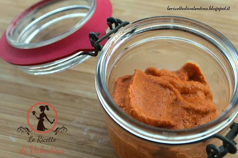 Pesto di peperone rosso e semi di girasole