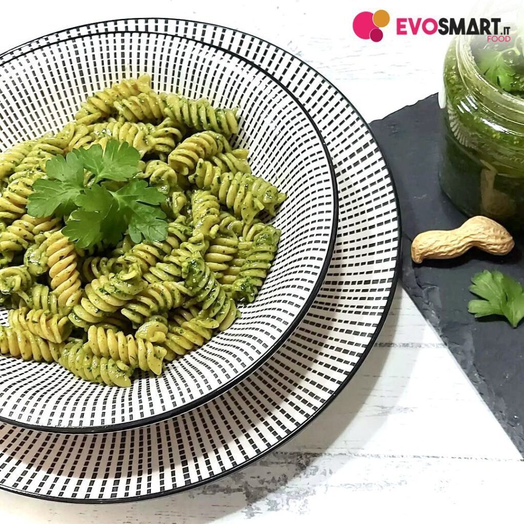 Pesto di prezzemolo con burro di arachidi ( Ricetta Bimby)