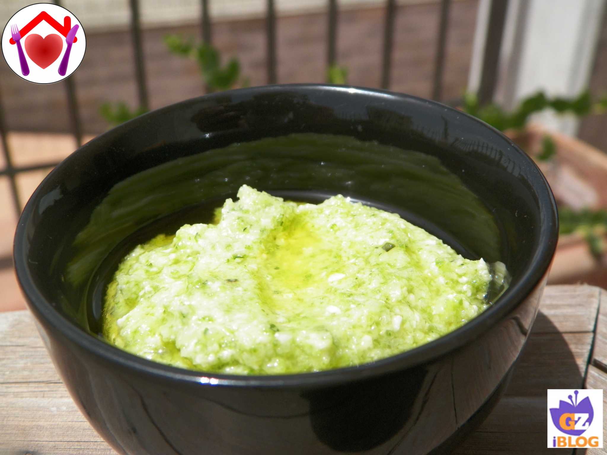 Pesto di zucchine con pinoli