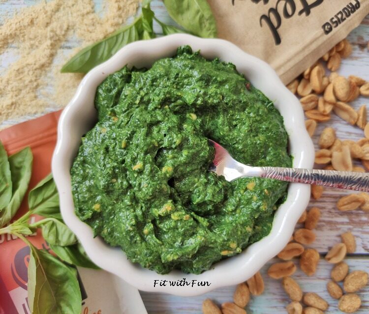 Pesto spinaci basilico e arachidi vegan e senza glutine