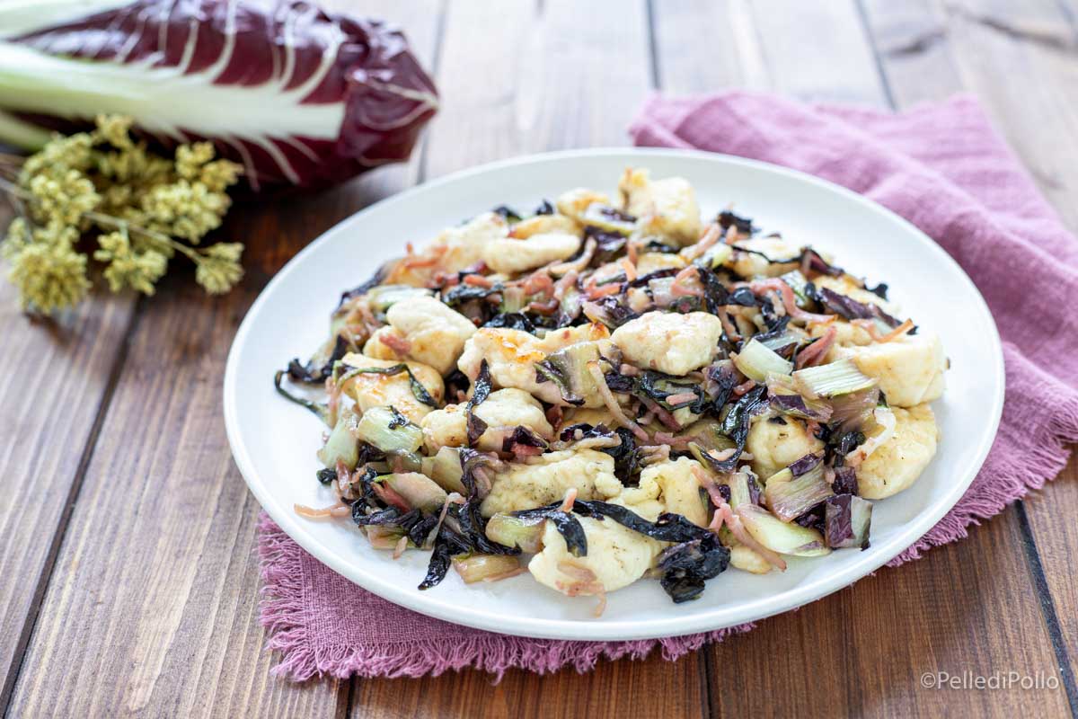 Petto di pollo al radicchio e speck