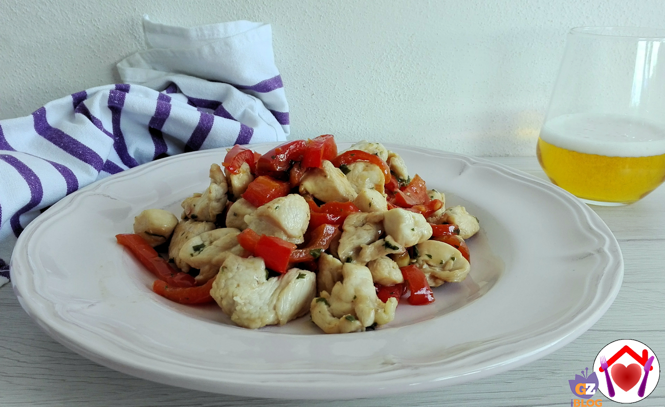 Petto di pollo con peperoni e birra