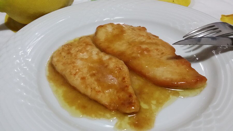 Petto di pollo in salsa al limone