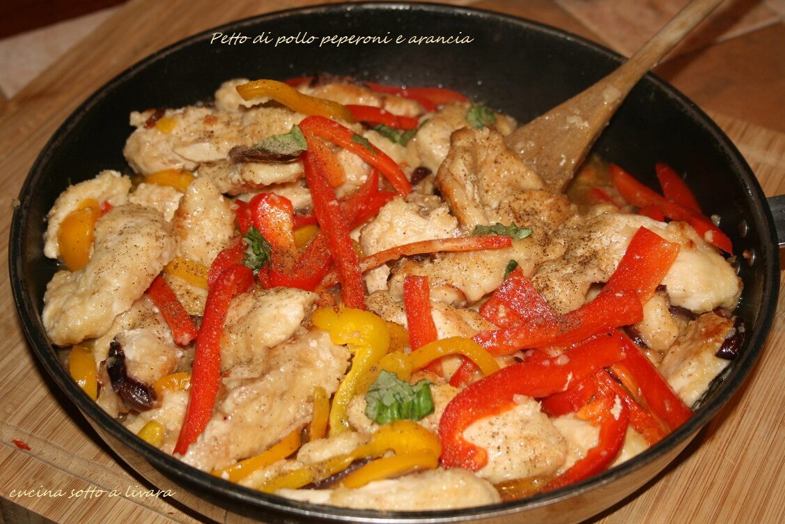 Petto di pollo peperoni e arancia