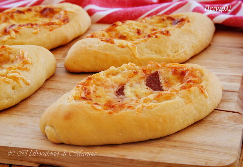 Peynirli (foccacine al formaggio) al lievito madre