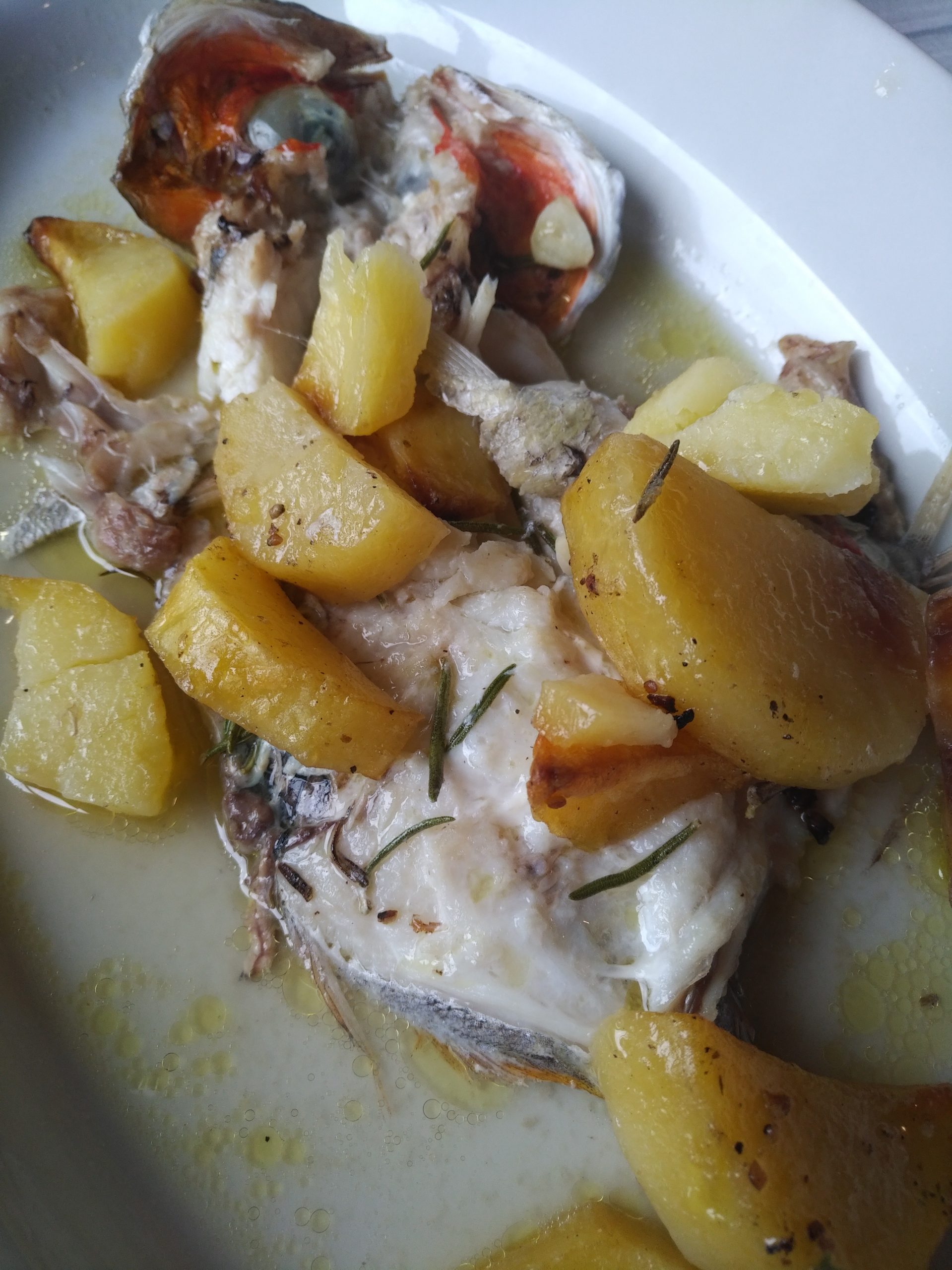 Pezzogna al forno con patate