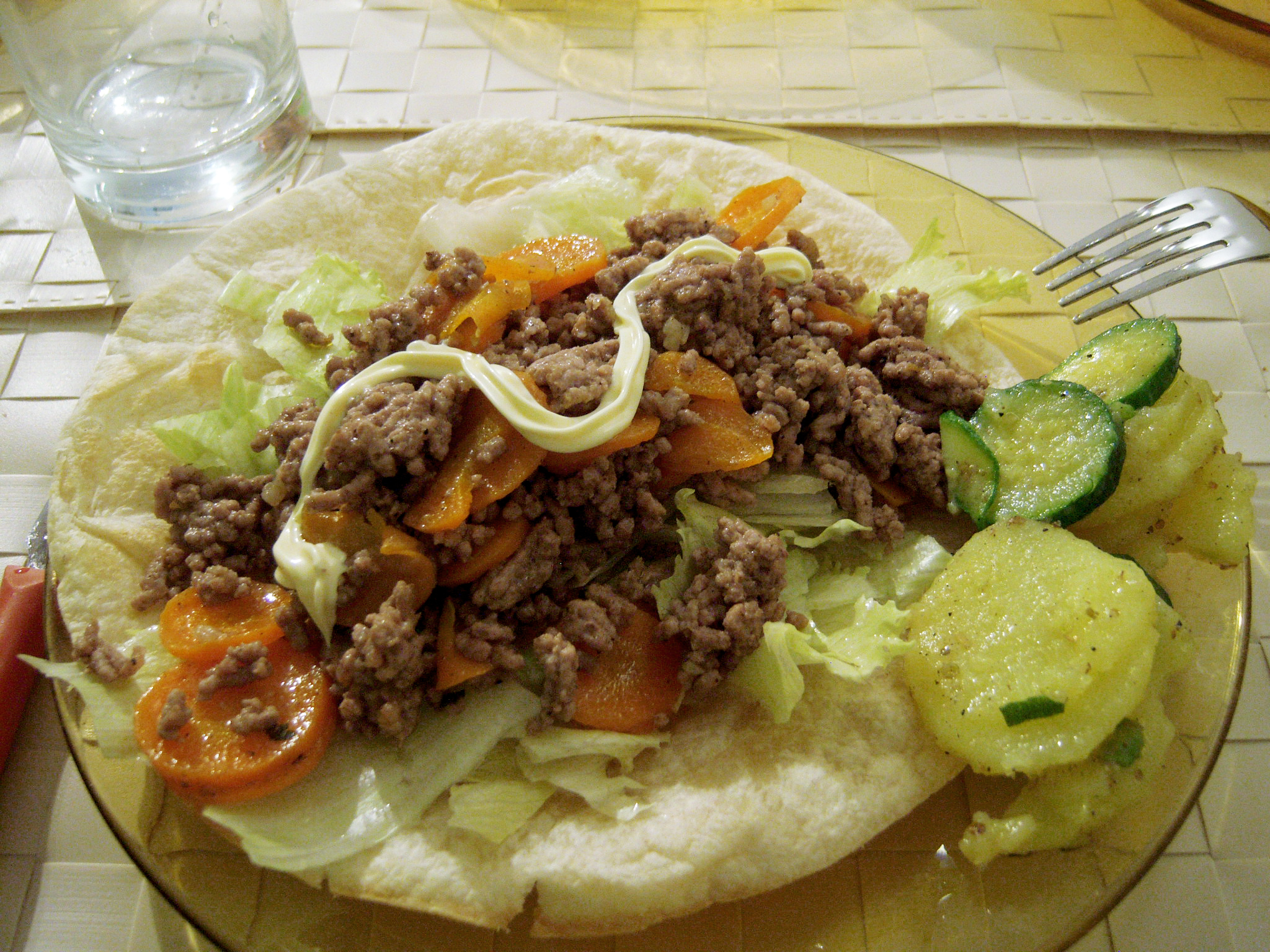 Piadina con carne macinata e carote