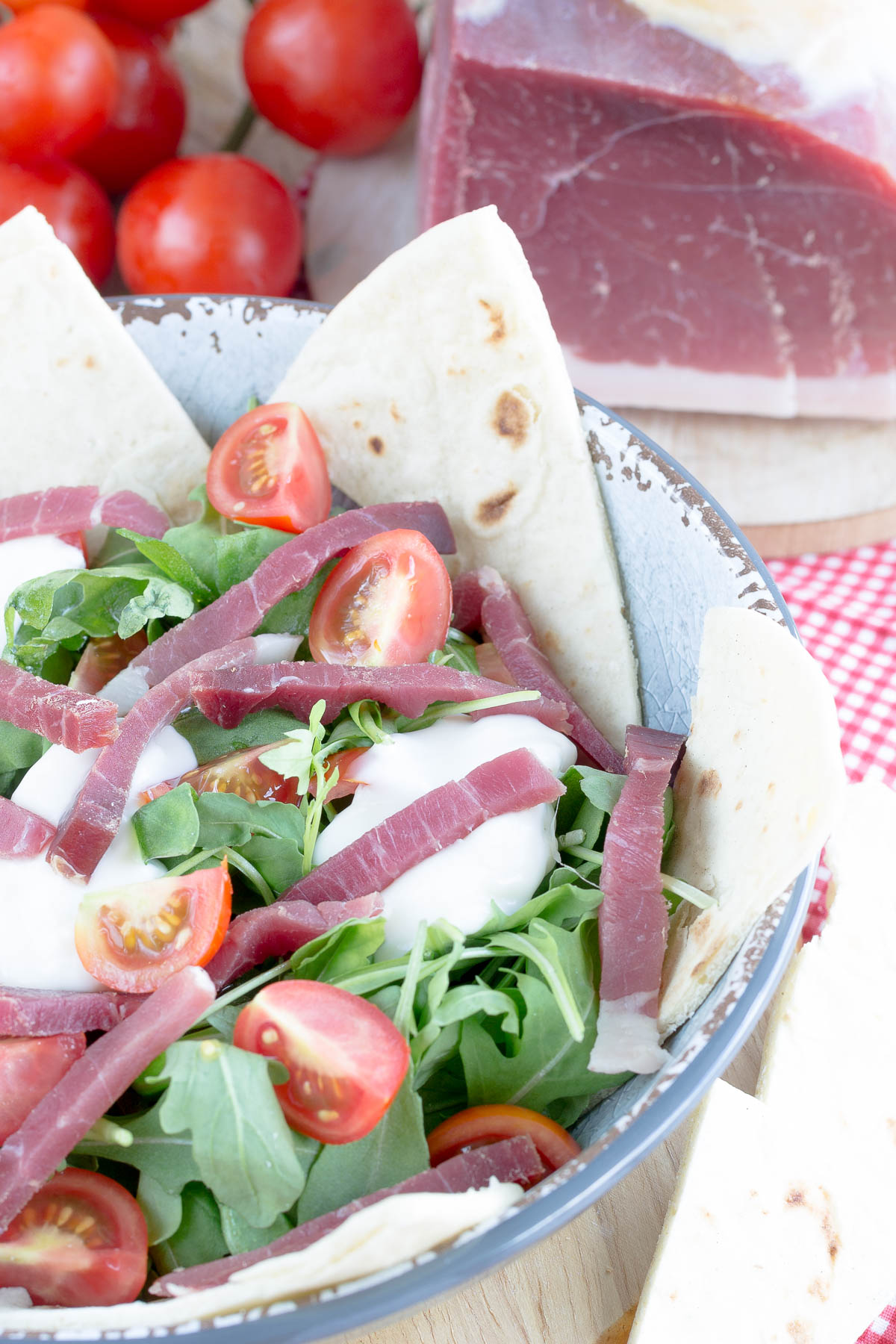 Piadina scomposta con prosciutto di modena dop