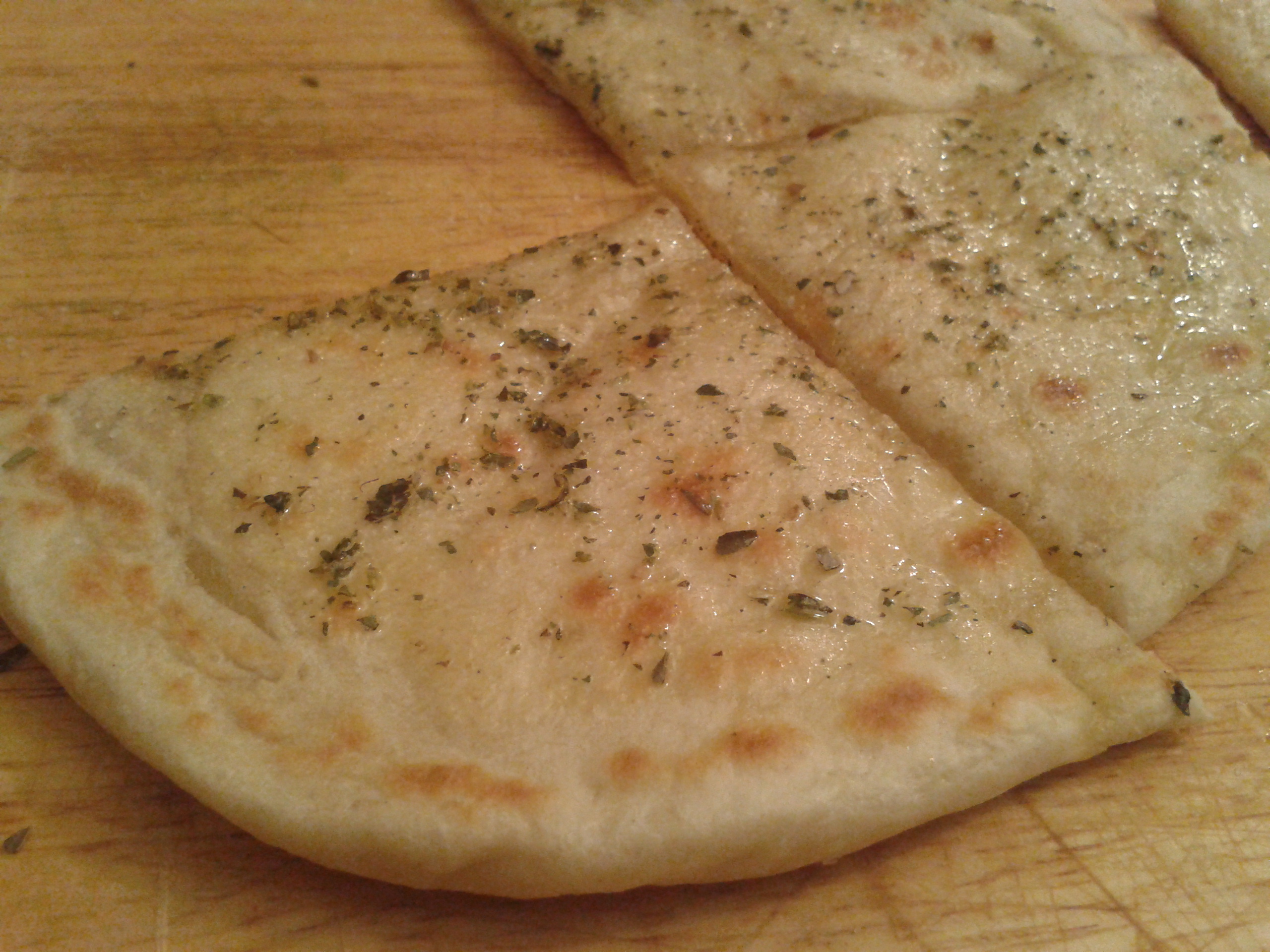 Piadina trasformata in focaccia aperitivo